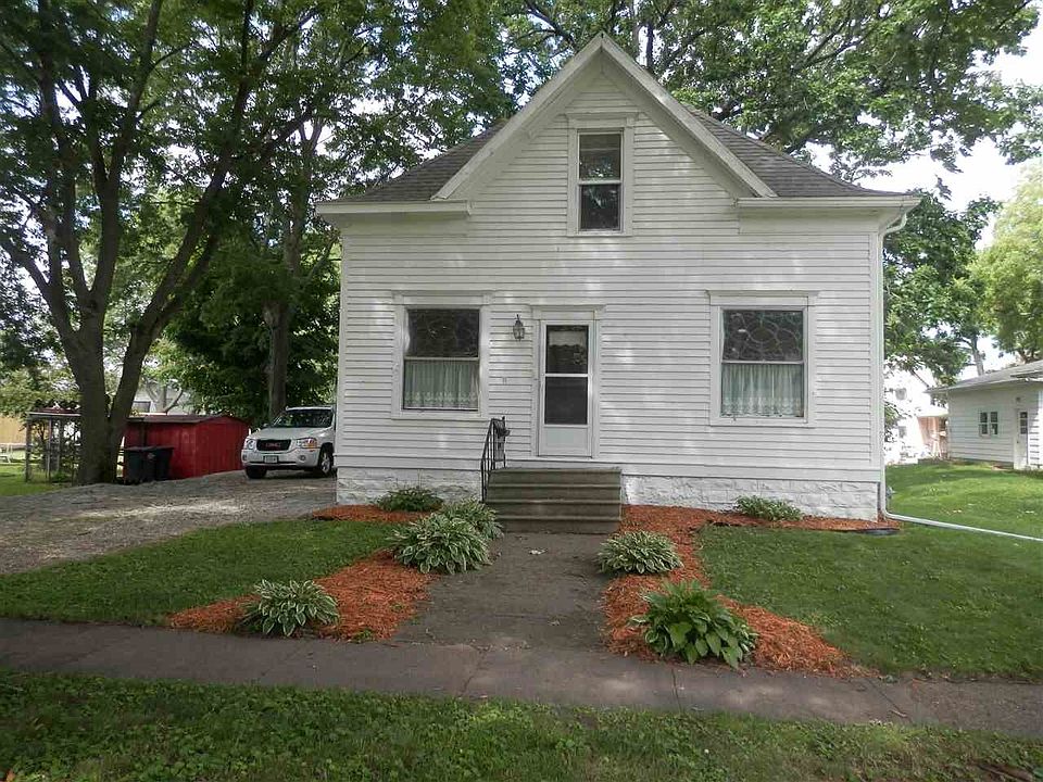 1st image of 703 Sycamore St