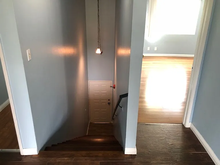 11th St Apts — Photo 35
