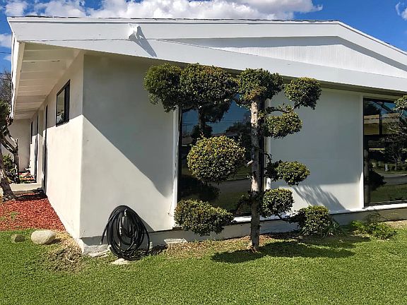 Front side view of home.
