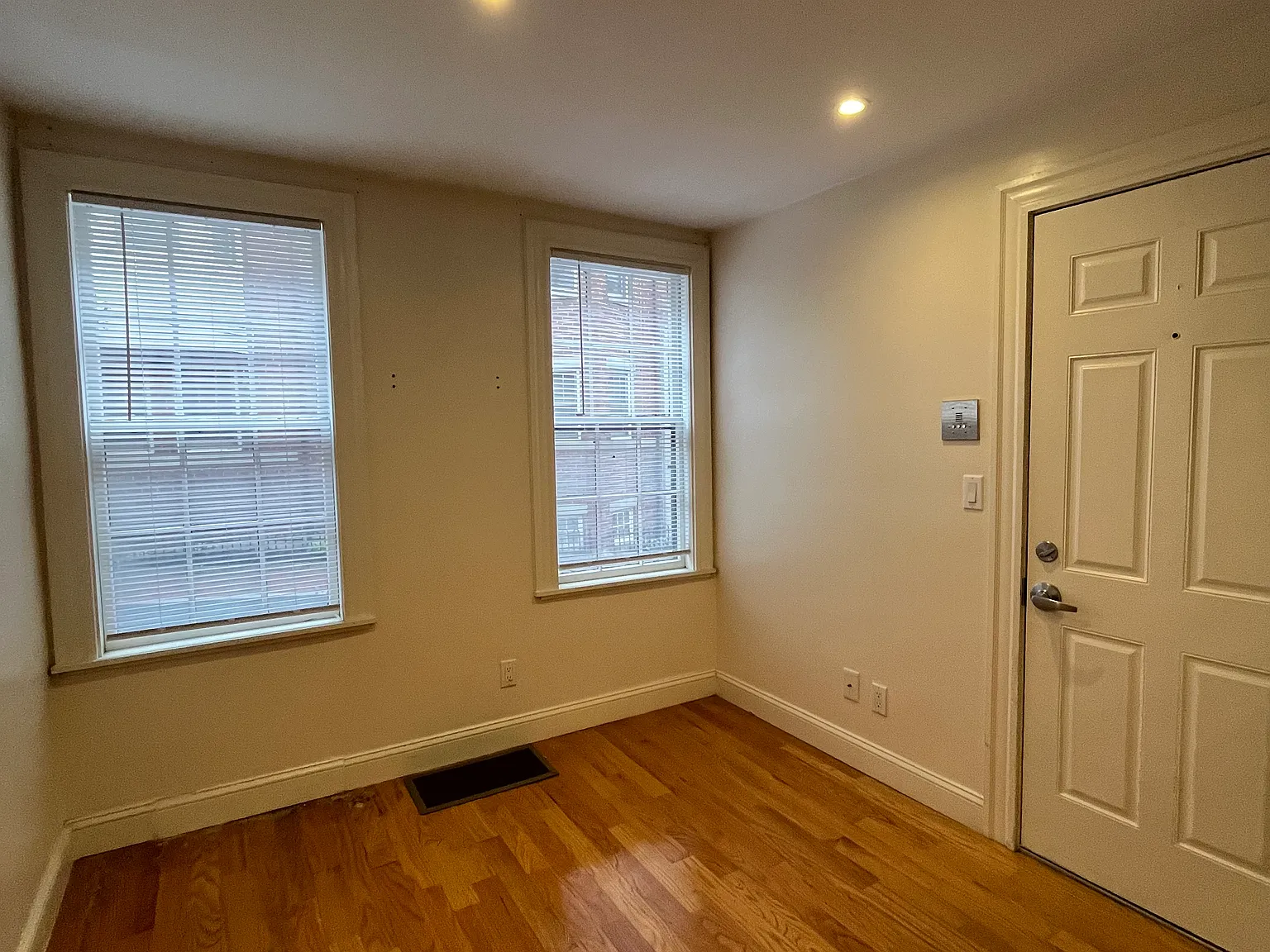 1 bed, 9999 sqft, $3,100 — Photo 3