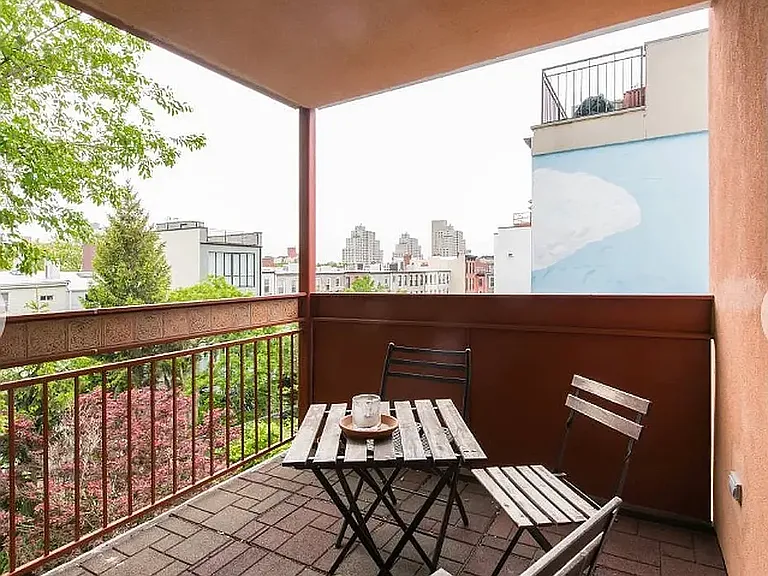 396 Dean St #2 — Photo 6
