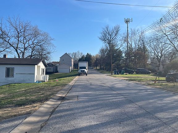 4th image of 2924 Hammond Ave