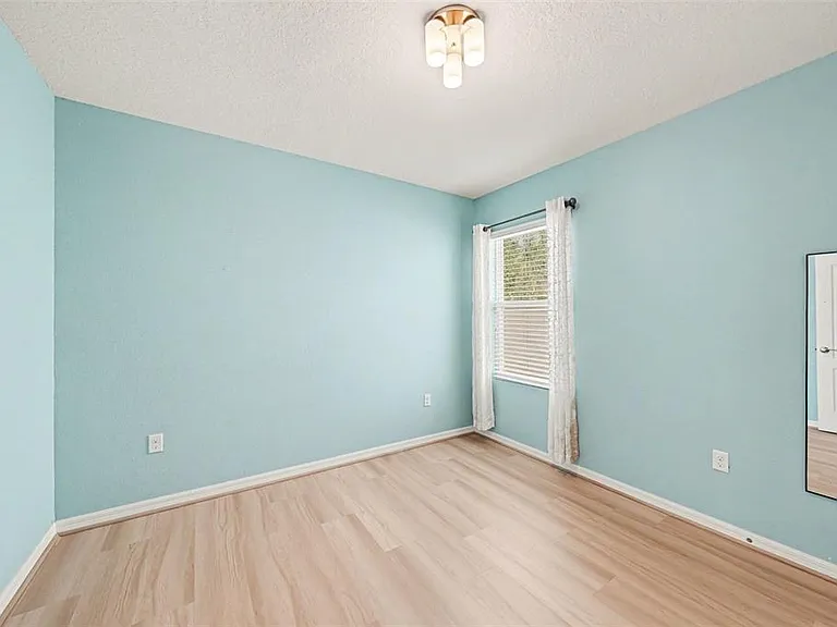 813 Wiltonway Dr — Photo 12