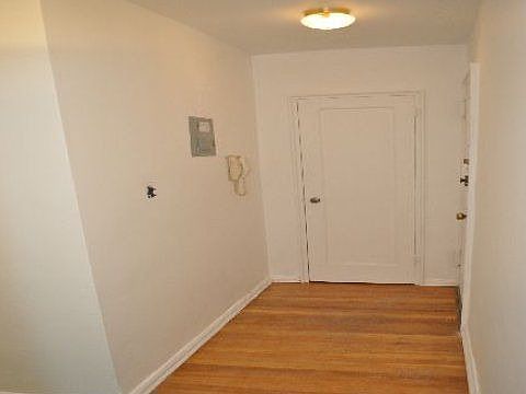 2nd image of 3222 89th St APT 505