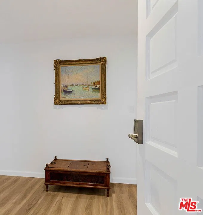 2 bed, 2.0 bath, 1886 sqft, $6,500 — Photo 4