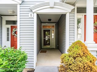 8 Skimmer Ln, Port Monmouth, NJ 07758