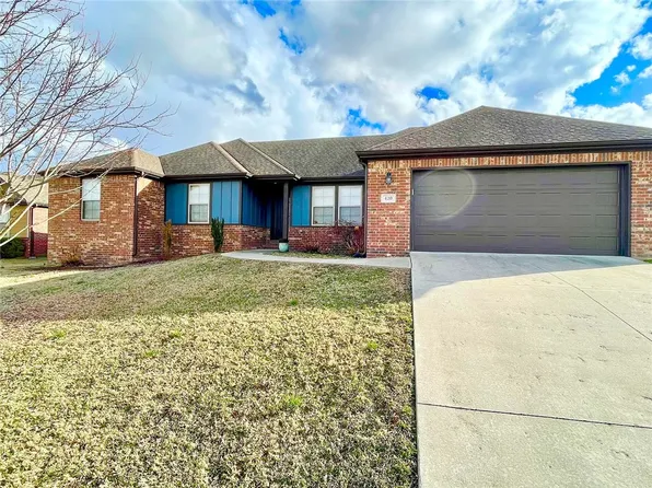 420 Trieste Dr, Centerton, AR 72719