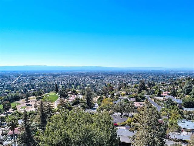 16066 Highland Dr photo 1