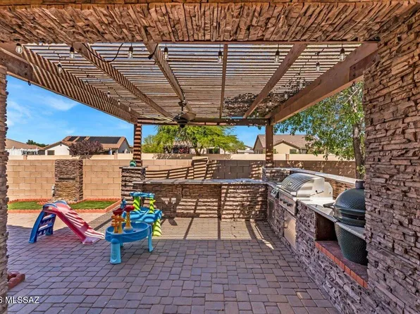 128 W Vuelta Friso, Sahuarita, AZ 85629
