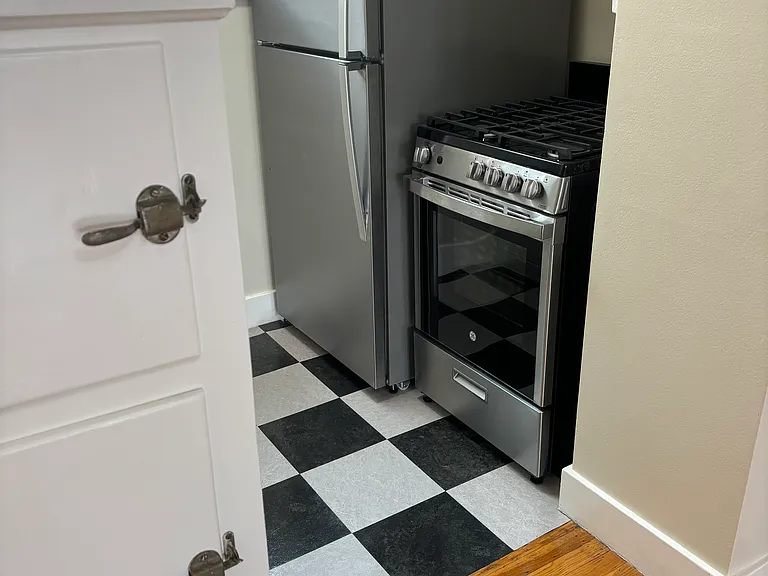 337 22nd Ave — Photo 8