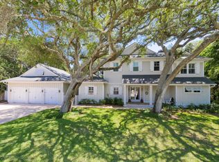 330 Country Club Ln, Atlantic Beach, FL 32233