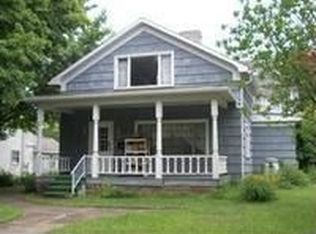 243 Beaver Ave NE, New Philadelphia, OH