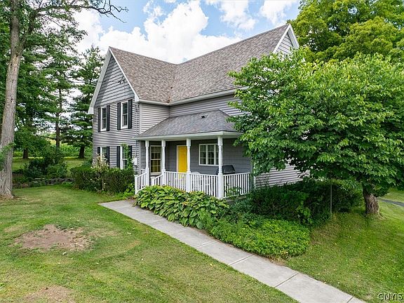 4th image of 6795 College Hill Rd