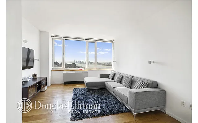 Rented by Douglas Elliman | media 4