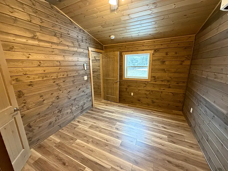 27 Fairview Ave #A — Photo 9