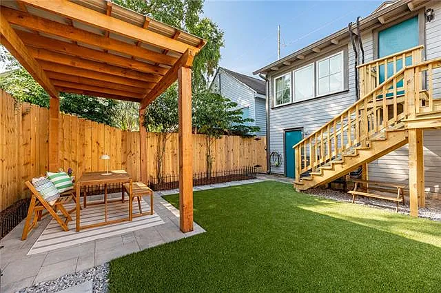 7041 Magazine St — Photo 12