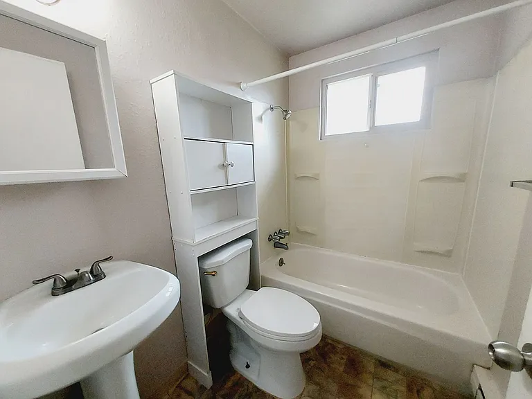 1122 Neil St NE — Photo 40
