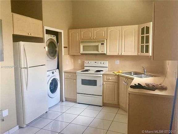 3rd image of 8090 W 28th Ct Unit 204
