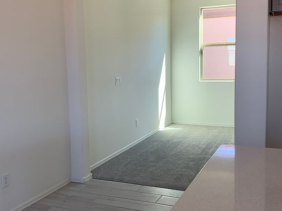 5th image of 2893 N Rosewood Ave