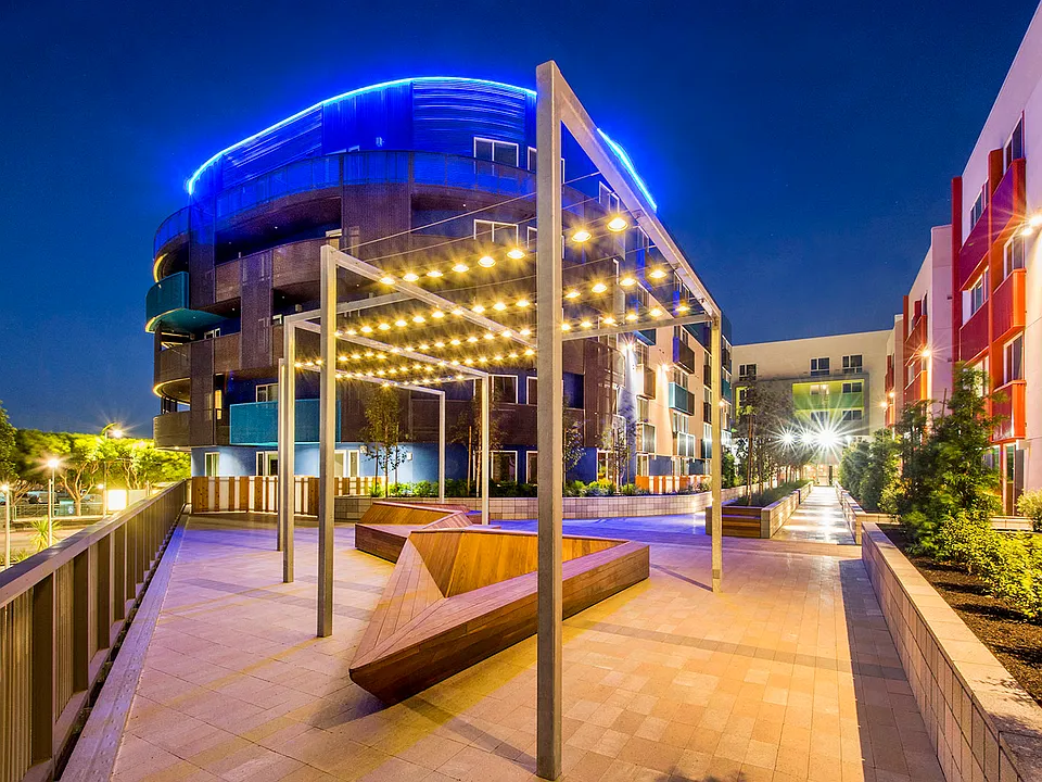 Expansive outdoor community space in the city appeals to residents and pets