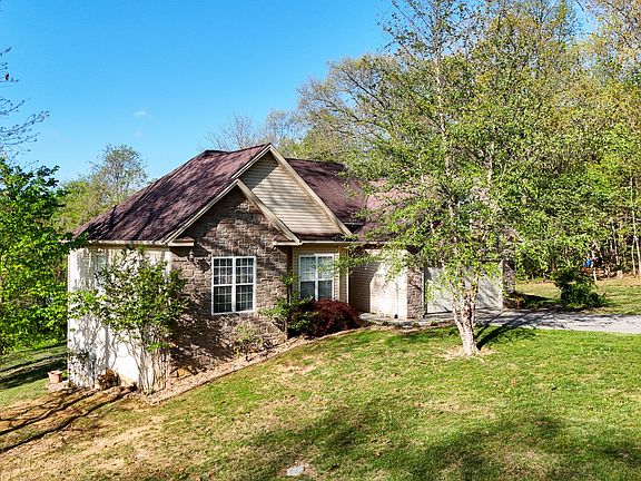 4th image of 105 Hidden Creek Ln