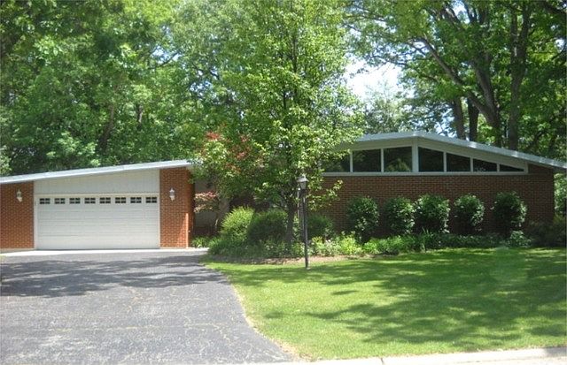1st image of 14421 Oakley Ave