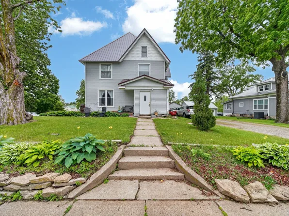 1332 Braden Ave, Chariton, IA 50049