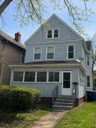 1563 E. 47th St. Photo 1