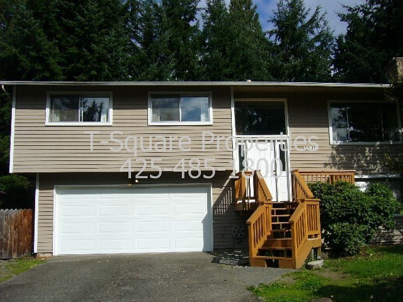 1st image of 10716 NE 143rd Pl