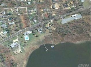 59 Atlantic Ave, Hampton Bays, NY 11946