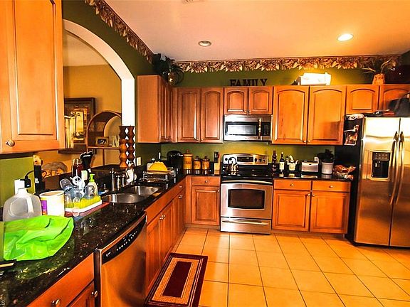 3rd image of 9723 Heatherstone Lake Ct Unit 3