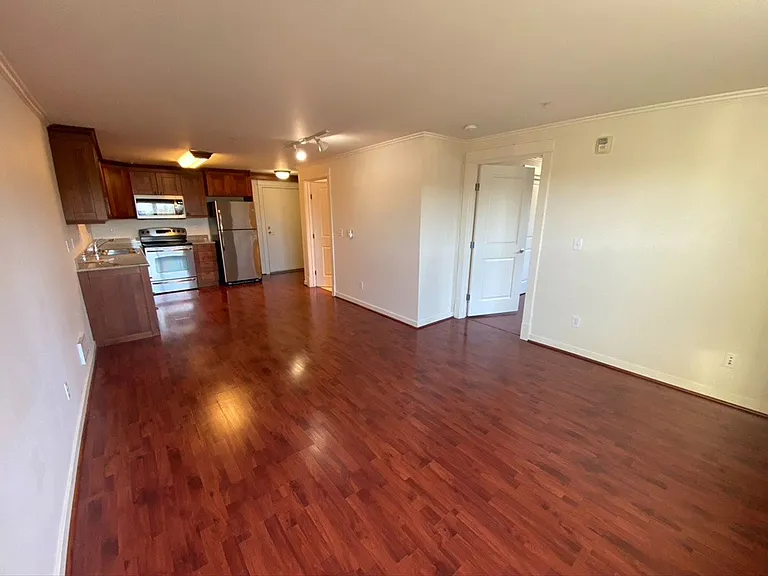 Howard Park Apartments — Photo 47