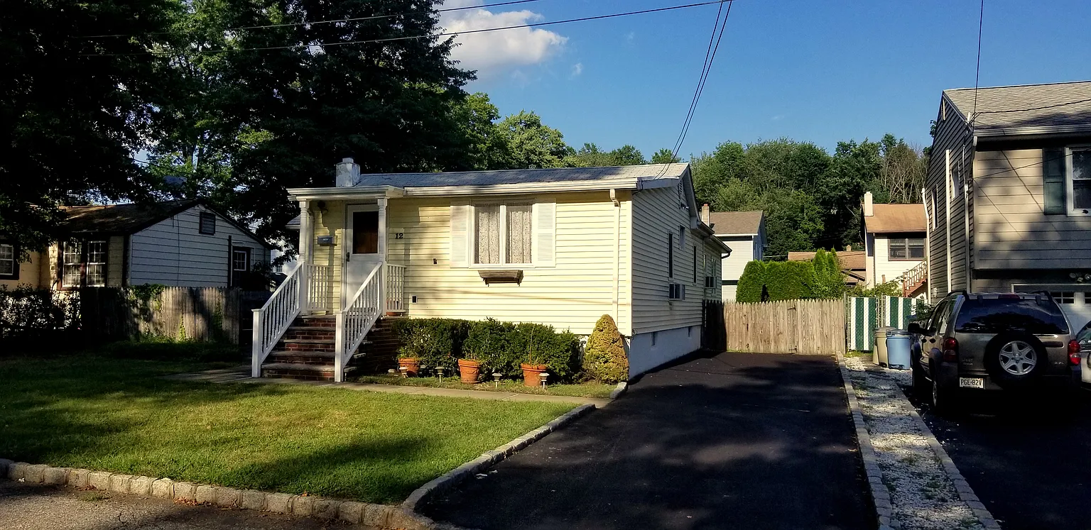 12 Eldora Rd photo 1