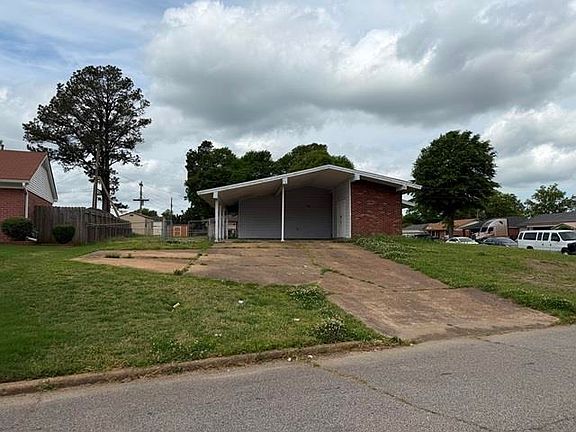 2nd image of 309 Inwood Dr