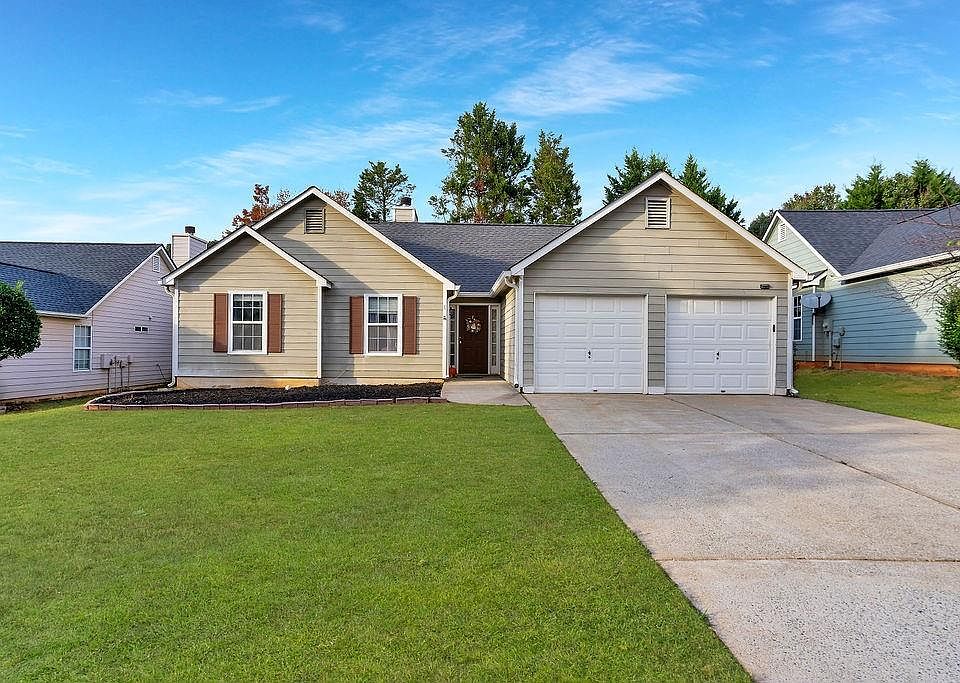 1st image of 2621 Lake Park Bnd