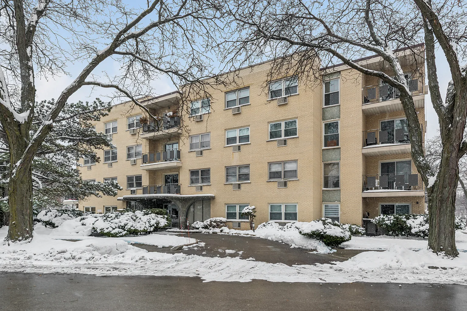 7801 Niles Center Rd APT 102 photo 1