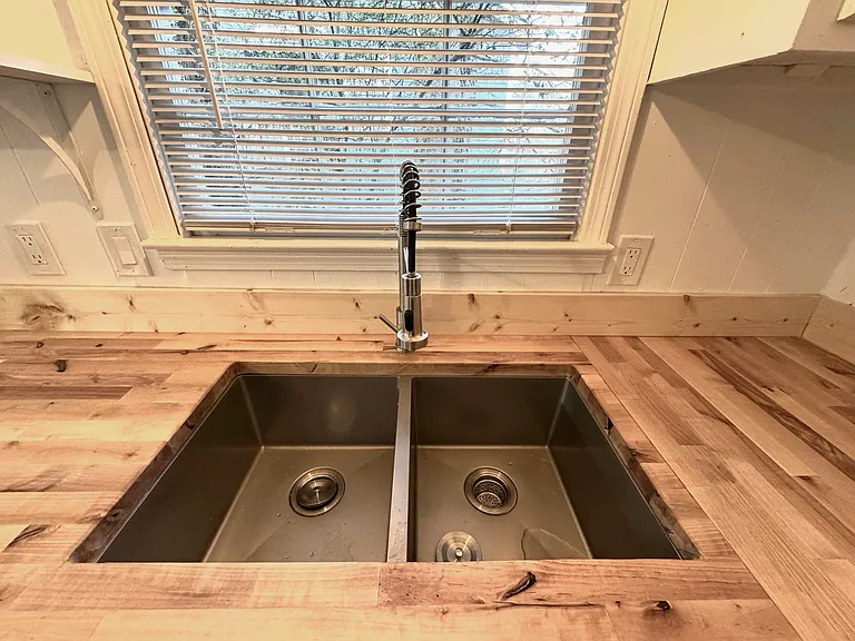 50 Height St — Photo 14