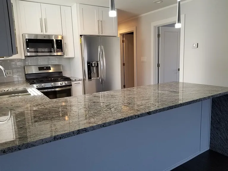 6726 N Artesian Ave #2 — Photo 11