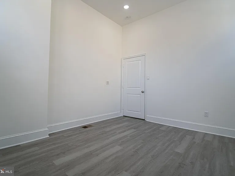 2410 Wharton St #1 — Photo 11