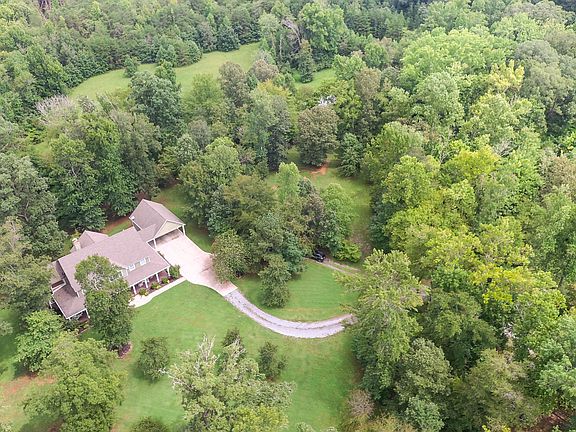 2nd image of 2605 Forest Lake Way