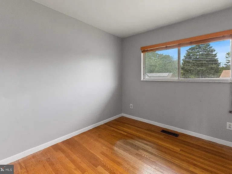 218 Belmont Dr SW — Photo 26