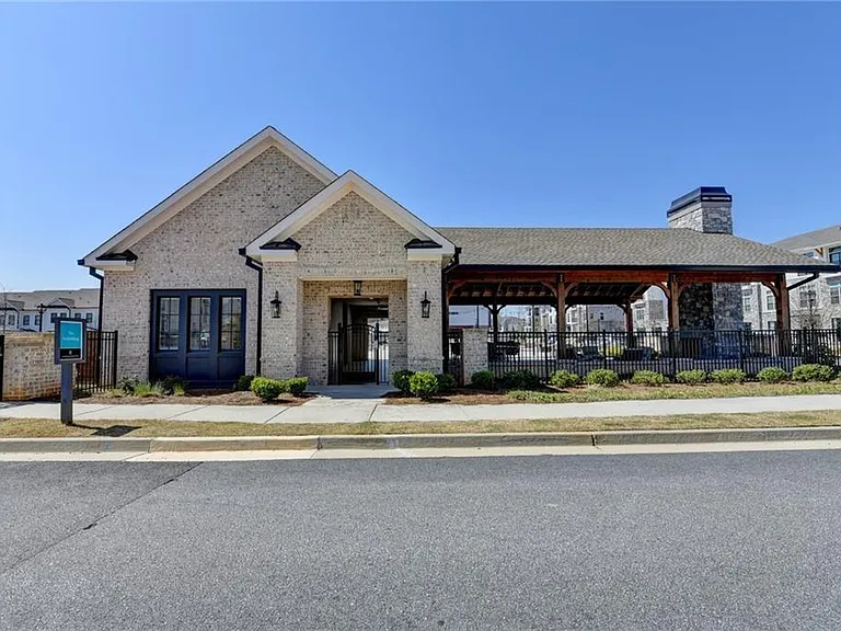 4536 Molder Dr — Photo 75