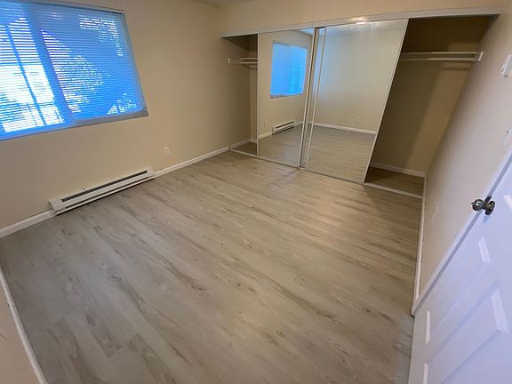 4th image of 7101 6th Ave NE APT 5