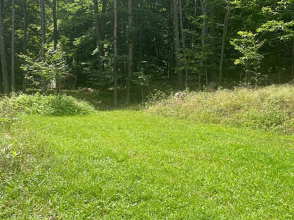 2nd image of 559 Guthrie Ln