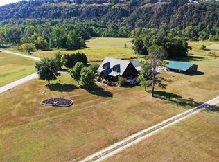 497 County Road 101, Norfork, AR 72658