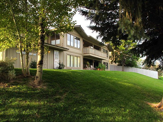 1st image of 2233 E Oakmont Dr
