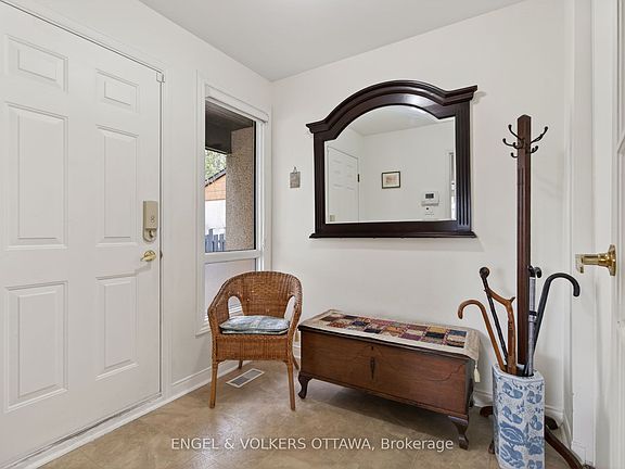 3rd image of 3344 Uplands Dr #77