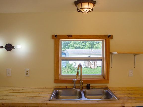 3rd image of 39 Wile Street