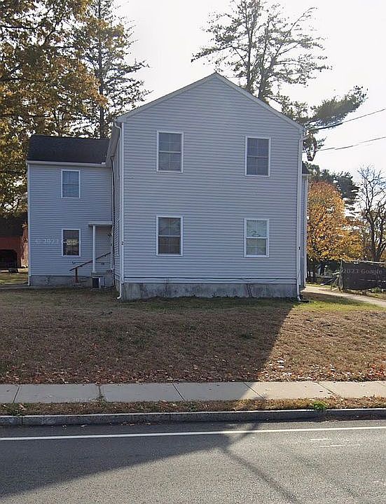 1st image of 987 Silver Ln