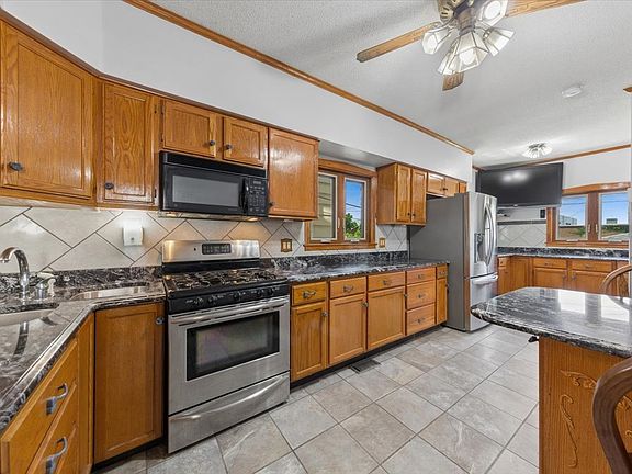 5th image of 1406 S 51st Ct